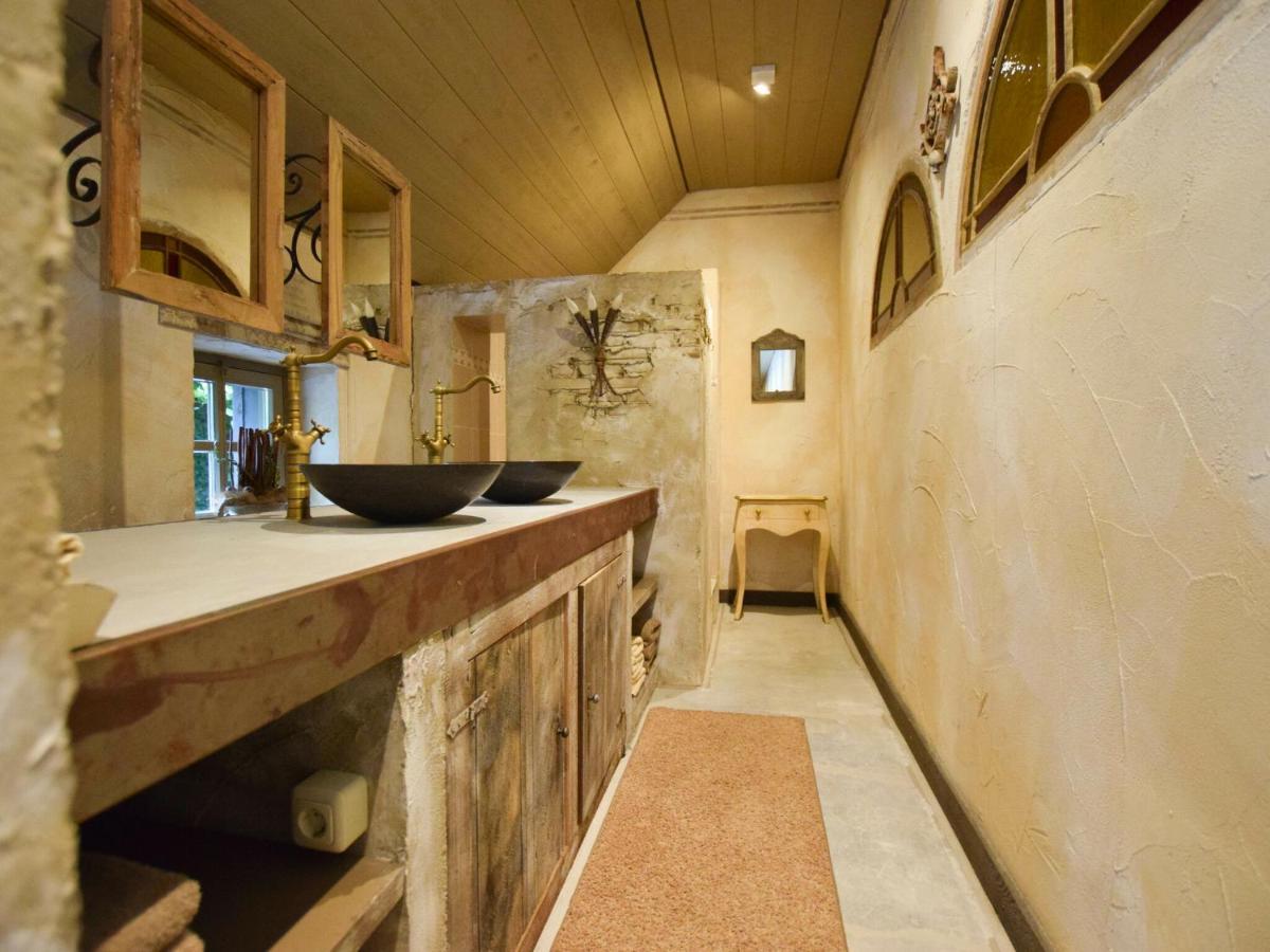 Unique Holiday Home With A Hot Tub Alphen  Esterno foto